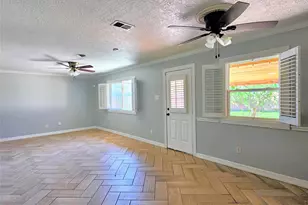 2527 Willowby Dr, Houston, TX 77008 - Photo 9