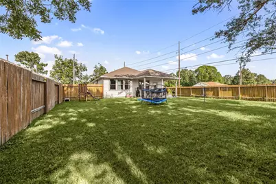 601 Burkett Street, Dayton, TX 77535 - Photo 19