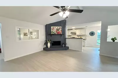 11335 Bayou Place Lane, Houston, TX 77099 - Photo 3