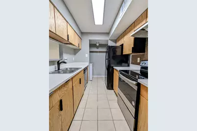 7200 T C Jester Boulevard #Bldg 43, Houston, TX 77088 - Photo 7