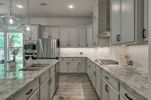 531 Woodsy Pine Ct, Conroe, TX 77304 - Photo 15