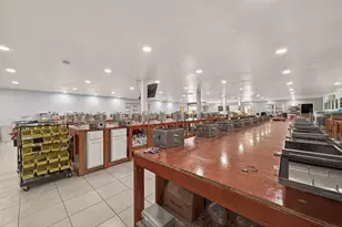 10939 Timberoak Dr, Houston, TX 77043 - Photo 15