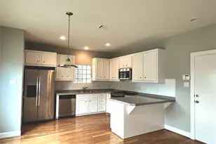 3731 Main Poplar Dr, Houston, TX 77025 - Photo 13