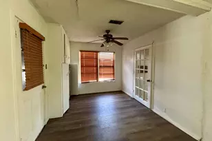 612 Winding Way St, Lake Jackson, TX 77566 - Photo 5