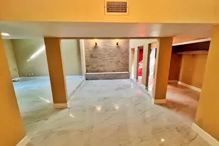 4560 Bellaire Blvd, Bellaire, TX 77401 - Photo 3