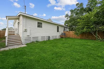 4027 Ursuline Street, Galveston, TX 77550 - Photo 23