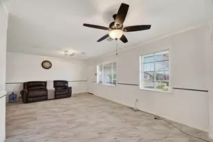 8822 Homewood Ln, Houston, TX 77078 - Photo 23