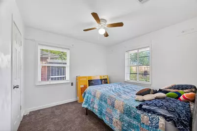 8822 Homewood Lane, Houston, TX 77078 - Photo 11