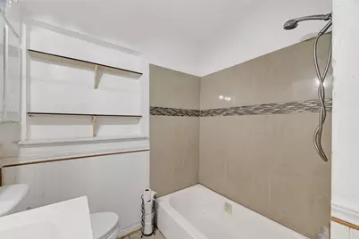 8822 Homewood Lane, Houston, TX 77078 - Photo 9