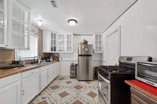 8822 Homewood Ln, Houston, TX 77078 - Photo 3