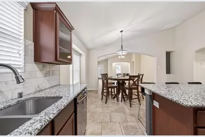 5703 Casa Martin Drive, Katy, TX 77449 - Photo 9