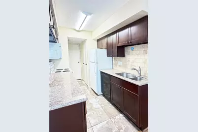 2750 Holly Hall Street #1714, Houston, TX 77054 - Photo 7