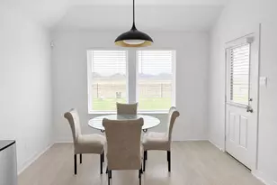 8554 Tropical Breeze Wy, Iowa Colony, TX 77583 - Photo 5