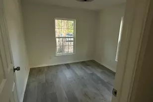 109 McPhail St, Tomball, TX 77375 - Photo 7