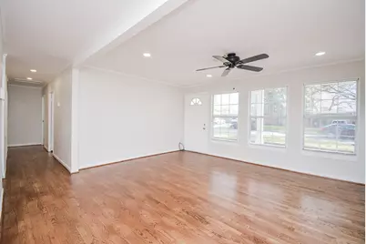5006 Libbey Lane, Houston, TX 77092 - Photo 9