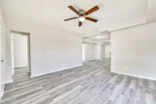 424 S Broadway St, La Porte, TX 77571 - Photo 5