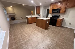 62 Drifting Shadows Ct, Conroe, TX 77385 - Photo 5