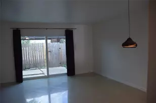 7827 Leonora St, Houston, TX 77061 - Photo 13