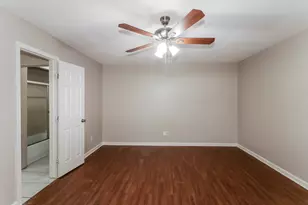 12805 Bexley Dr, Houston, TX 77099 - Photo 9