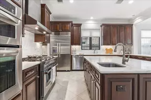 4022 Coleridge St, West University Place, TX 77005 - Photo 9