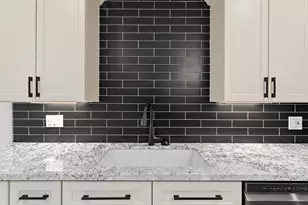 29 Knotty Pine Ln, Orange, TX 77630 - Photo 17