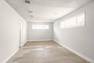 2729 Jones St, Houston, TX 77026 - Photo 7