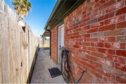 13727 Oleoke Lane, Houston, TX 77015 - Photo 15