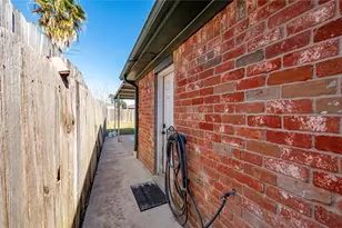 13727 Oleoke Ln, Houston, TX 77015 - Photo 15