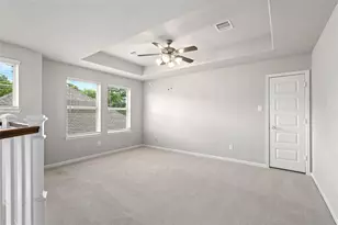 927 S Lacey Garden Loop, Houston, TX 77018 - Photo 15