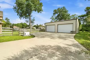 13303 Hidden Manor Ct, Willis, TX 77318 - Photo 3