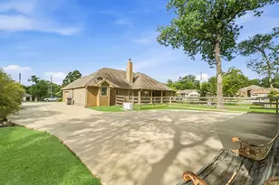 13303 Hidden Manor Ct, Willis, TX 77318 - Photo 39