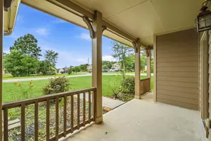 13303 Hidden Manor Ct, Willis, TX 77318 - Photo 5