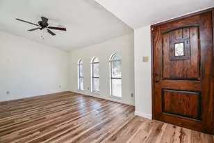 7315 El Cresta Dr, Houston, TX 77083 - Photo 3