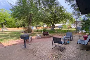 6814 Church St, Wallis, TX 77485 - Photo 23