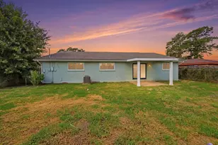 1020 Arthur St, Bridge City, TX 77611 - Photo 17
