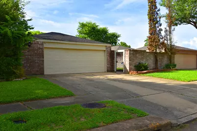 16222 Queensdale Drive, Houston, TX 77082 - Photo 3