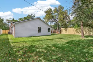 10519 Brinwood Dr, Houston, TX 77043 - Photo 43