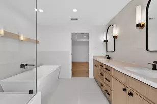 10519 Brinwood Dr, Houston, TX 77043 - Photo 27