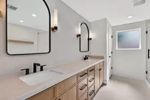 10519 Brinwood Dr, Houston, TX 77043 - Photo 31