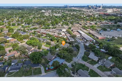 10519 Brinwood Drive, Houston, TX 77043 - Photo 41