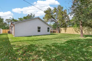 10519 Brinwood Dr, Houston, TX 77043 - Photo 43