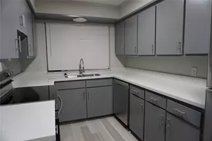 1915 Normal Park Dr, Huntsville, TX 77340 - Photo 11