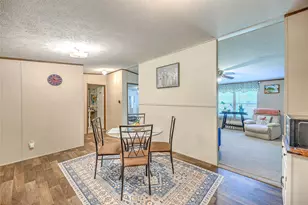 604 Longhorn Dr E, Livingston, TX 77351 - Photo 7