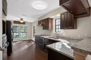 10 S Greenbud Ct, The Woodlands, TX 77380 - Photo 17