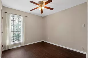10 S Greenbud Ct, The Woodlands, TX 77380 - Photo 7