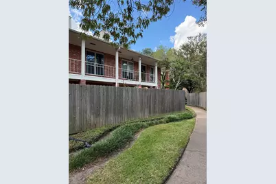 839 Wax Myrtle Lane, Houston, TX 77079 - Photo 13