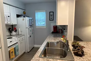 839 Wax Myrtle Ln, Houston, TX 77079 - Photo 7