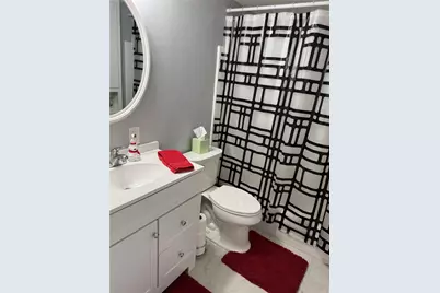 839 Wax Myrtle Lane, Houston, TX 77079 - Photo 11