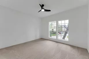 30 E Wedgemere Cir, The Woodlands, TX 77381 - Photo 19