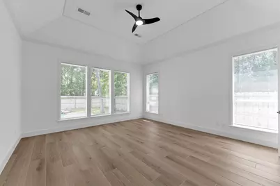 30 E Wedgemere Circle, The Woodlands, TX 77381 - Photo 13